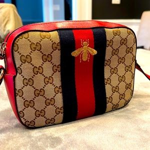 Gucci Red leather and Logo Canvas Bee Soho Camera Bag